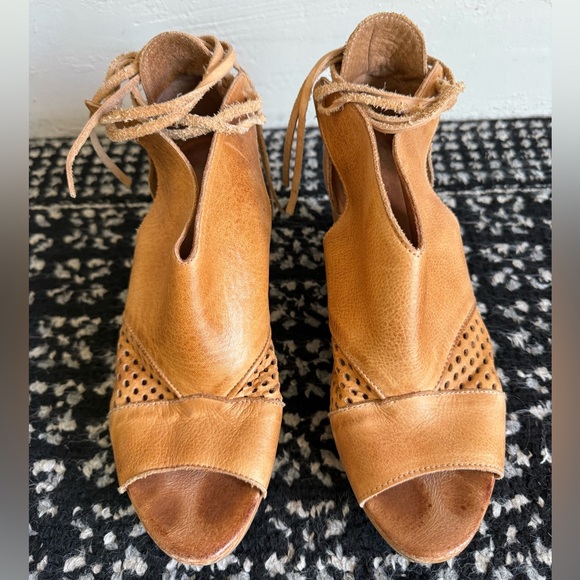 Free People Tan Leather Platform with Chunky Heel - Picture 3 of 5